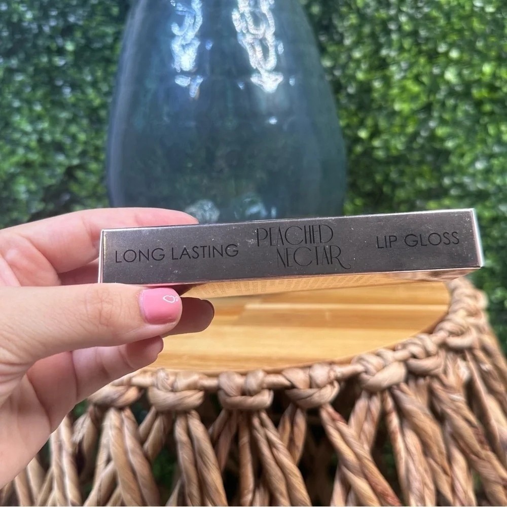 Amuse  peach nectar long lasting high shine lip‎ gloss